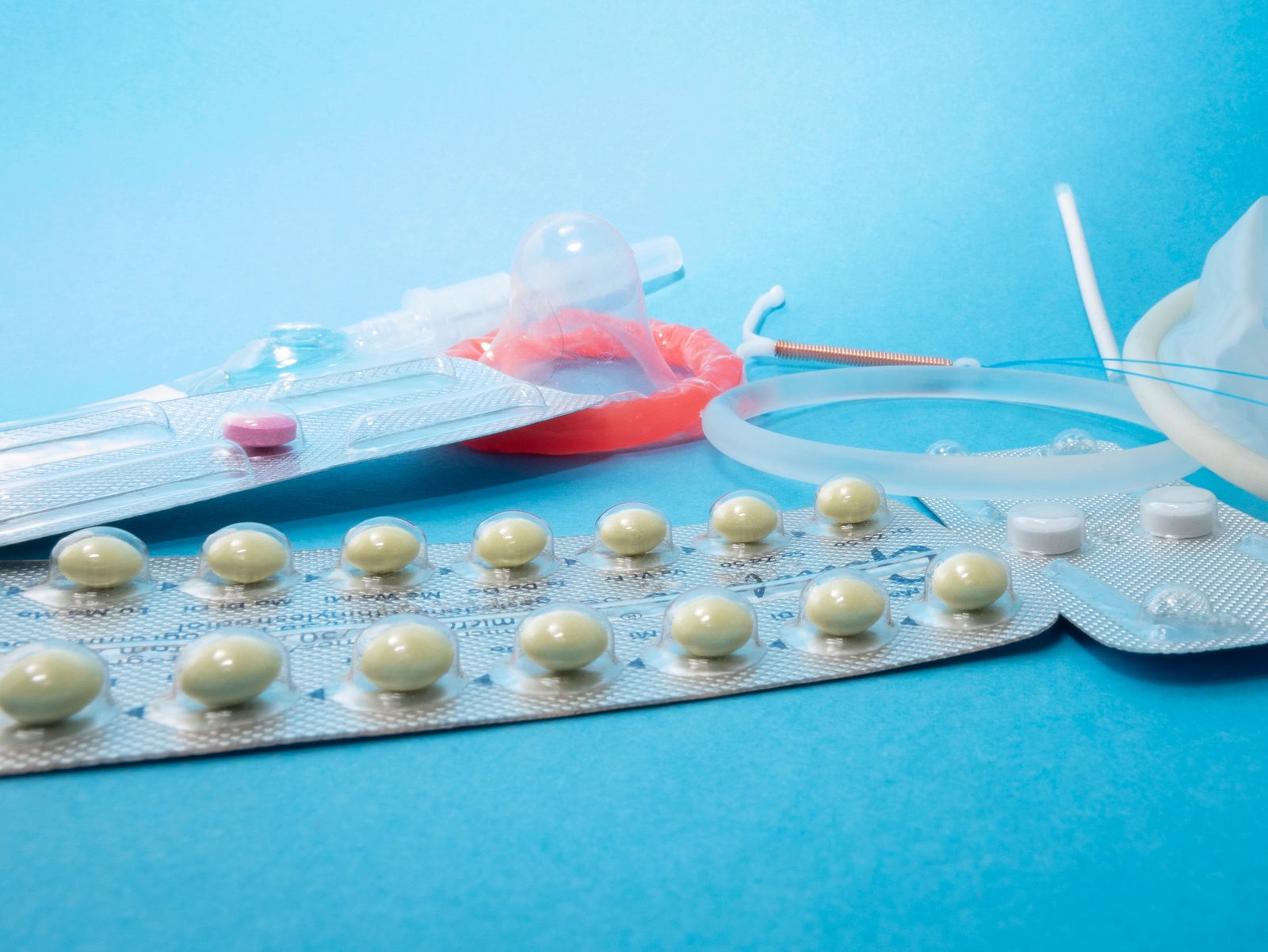 Презерватив, протизаплідна таблетка та інші контрацептиви